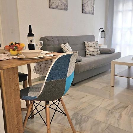 Ideal Holiday Apartment One Bedroom City Center Malaga Exterior photo
