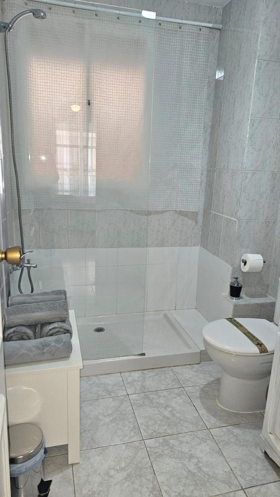 Ideal Holiday Apartment One Bedroom City Center Malaga Exterior photo