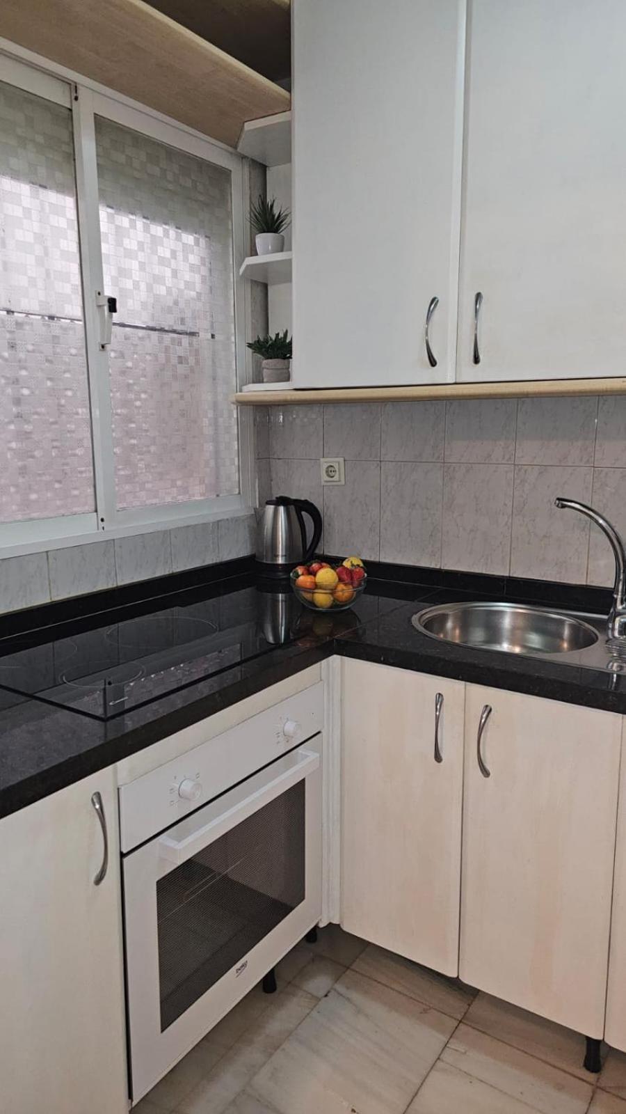 Ideal Holiday Apartment One Bedroom City Center Malaga Exterior photo
